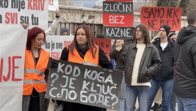 Photo of Na protestu u Sarajevu tražena odgovornost za smrt 29 osoba u poplavama u BiH