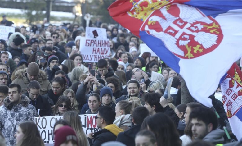 Mali tvrdi da proteste u Srbiji preuzimaju oni koji žele nasilno da dođu na vlast